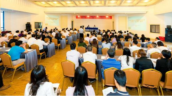 埋头赶路，也要抬头寻道