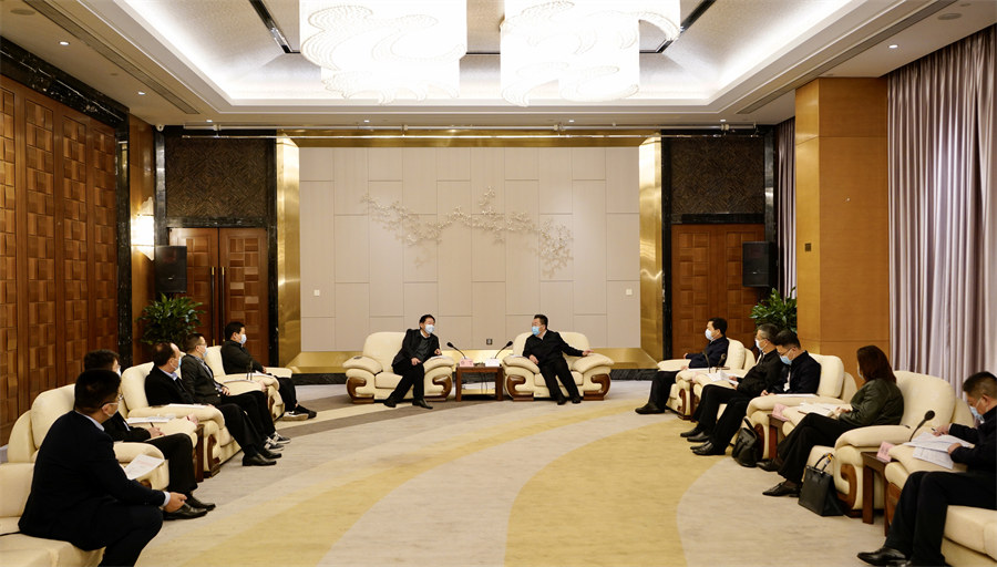 省尊龙凯时集团党委书记、董事长任丁率队赴南充调研